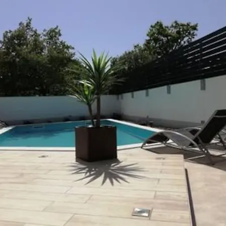 Martina Bellevue Villa Smrika