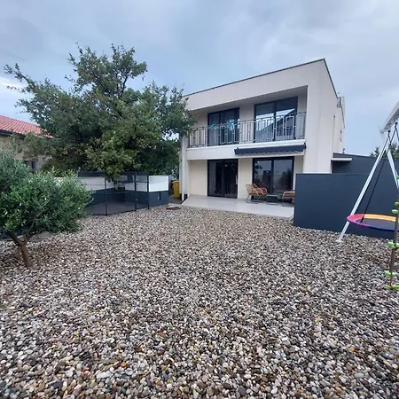 Martina Bellevue Villa *