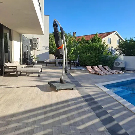 Martina Bellevue Villa Šmrika