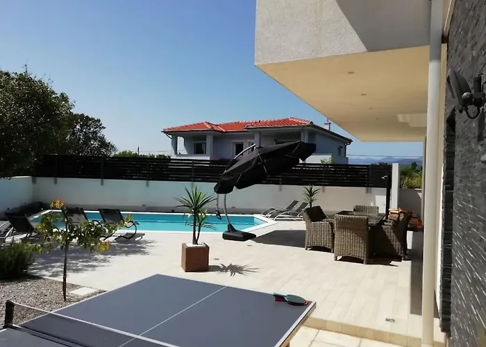 Martina Bellevue Villa
